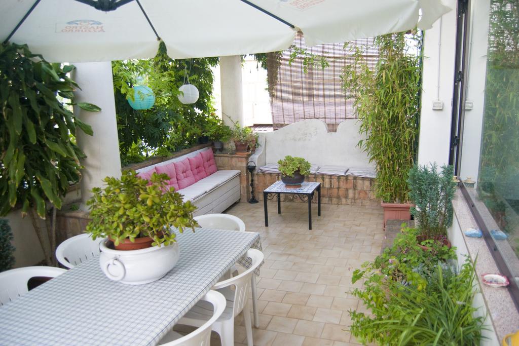 B&B Cactus Джардини Наксос Екстериор снимка